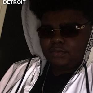 Meet your Posher, Kenneth